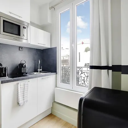 Casa vacanze Charming Studio For 1 Person - Mobility Lease Parigi